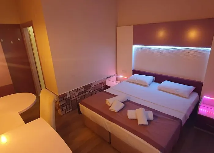 Akcay Yavuz מלון *