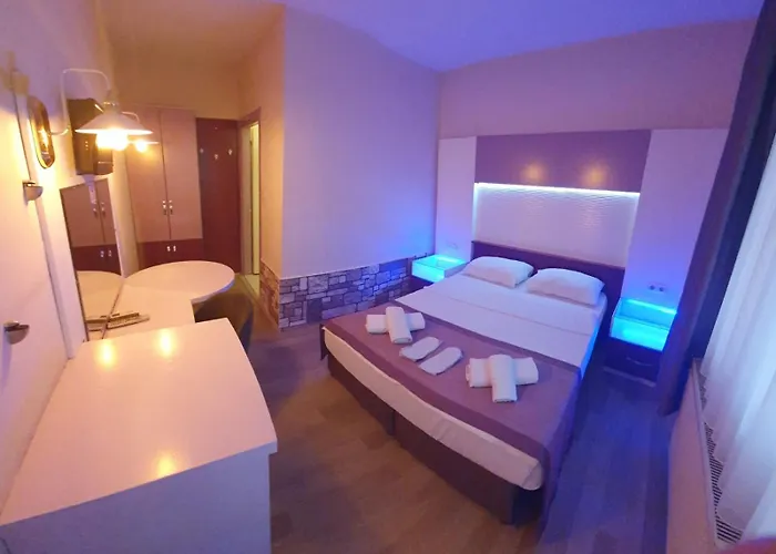 Akcay Yavuz אדרמיט