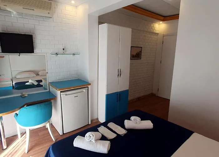 Akcay Yavuz מלון אדרמיט